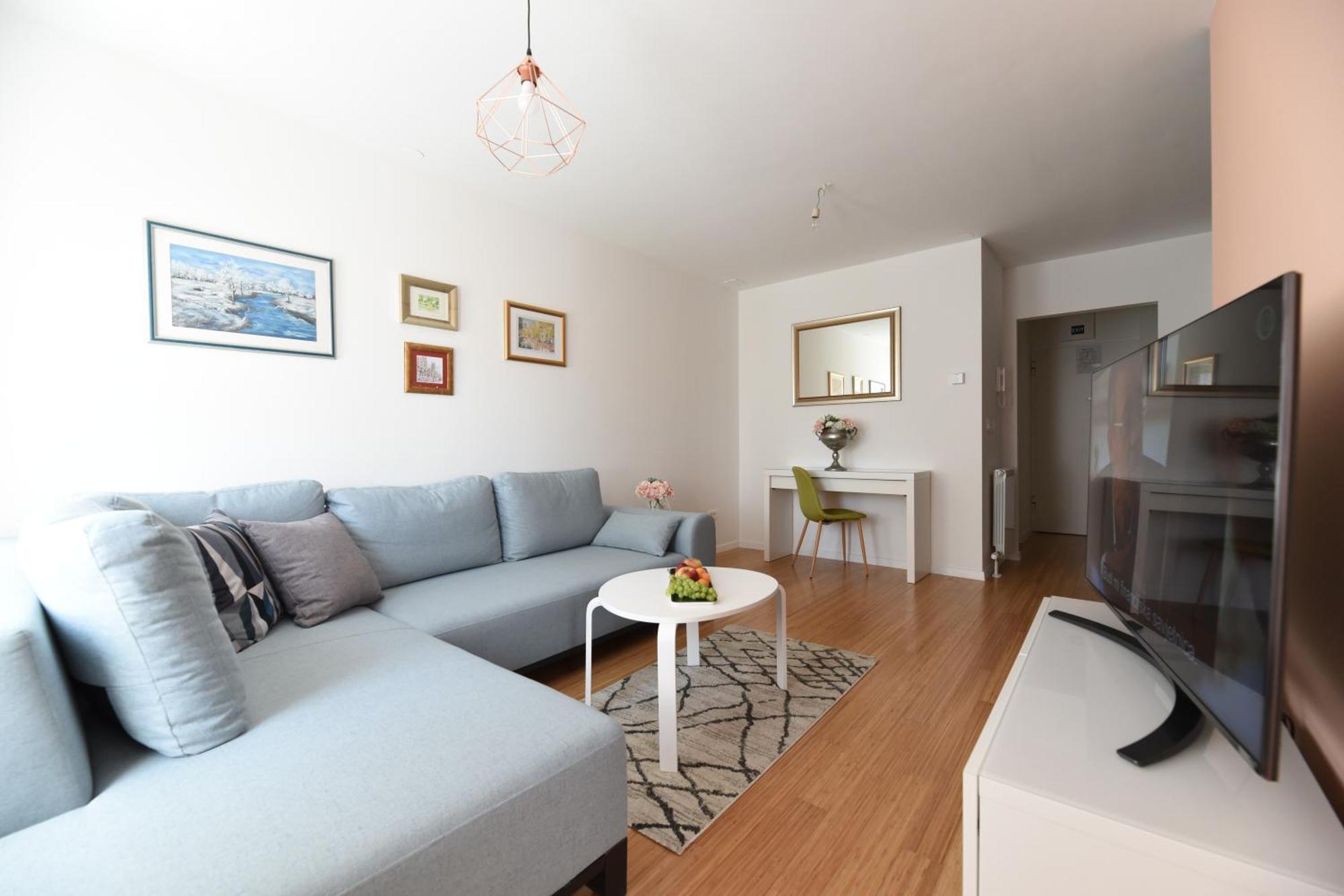 Mary'S Apartment - With Free Parking Загреб Екстериор снимка