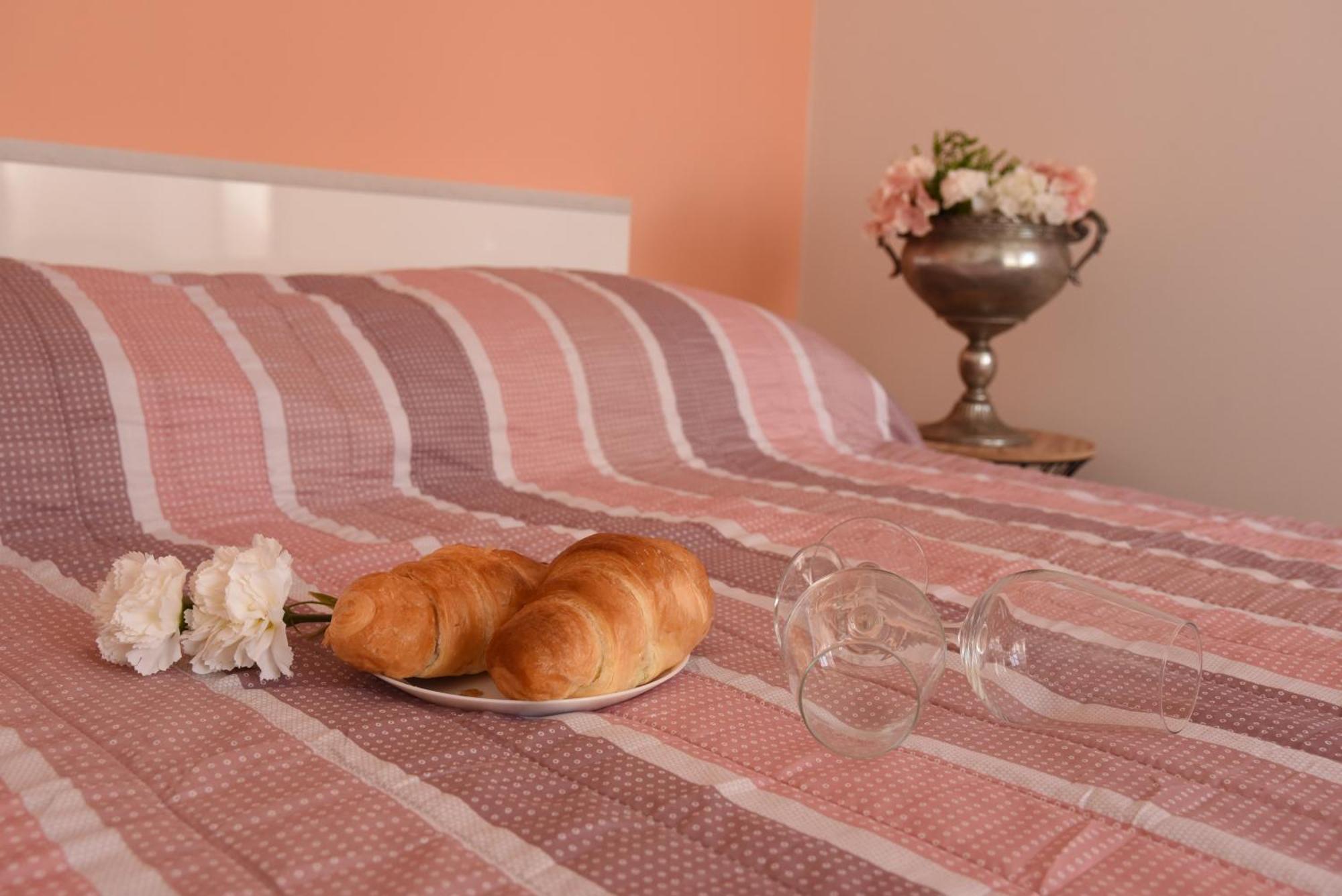 Mary'S Apartment - With Free Parking Загреб Екстериор снимка