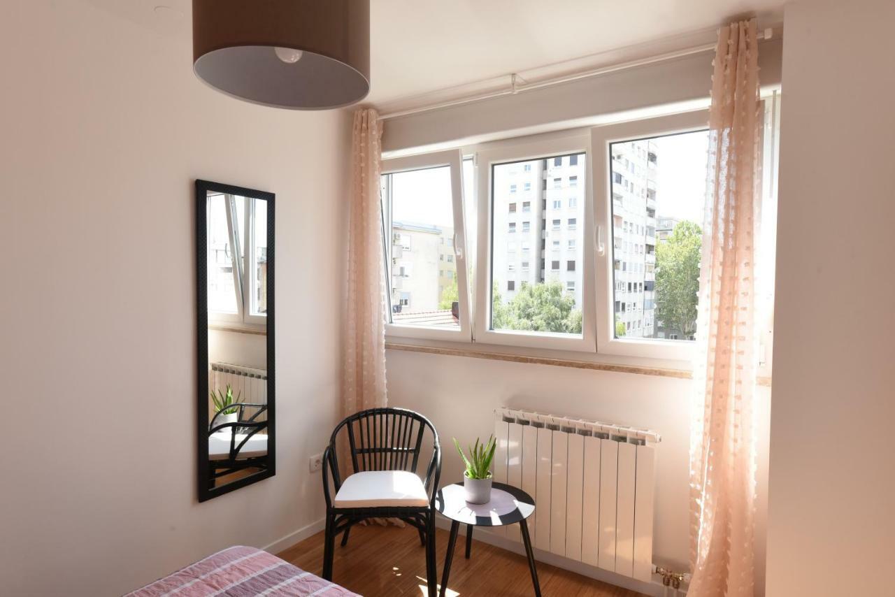 Mary'S Apartment - With Free Parking Загреб Екстериор снимка